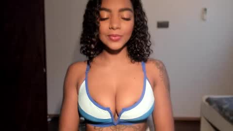 Snapshot of lexy_squirt_queen chatting on December 2025 01:08:01 PM LEXY - Independent account online show from December 2025 01:08:01 PM