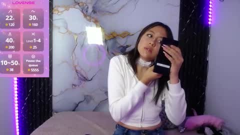 lia summer1 online show from January 2025 12:42:01 PM