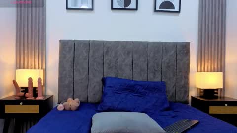 Liam forest  online show from November 2025 05:02:01 AM