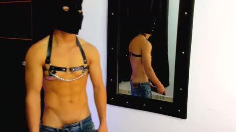 Snapshot of liam_knight chatting on November 2025 04:37:01 AM liam_knight online show from November 2025 04:37:01 AM