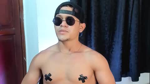 Snapshot of liam_knight chatting on November 2025 05:19:01 AM liam_knight online show from November 2025 05:19:01 AM