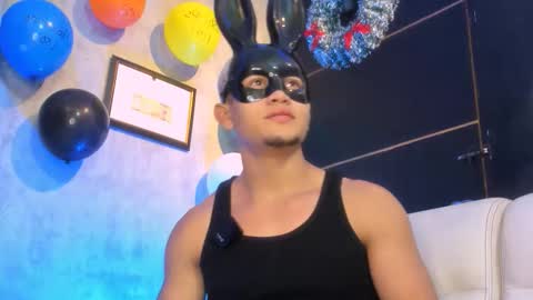 Snapshot of liam_knight chatting on November 2025 02:23:02 AM liam_knight online show from November 2025 02:23:02 AM