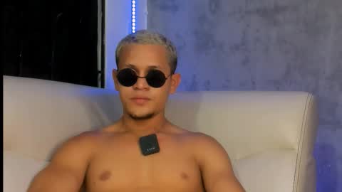 Snapshot of liam_knight chatting on December 2025 03:45:02 AM liam_knight online show from December 2025 03:45:02 AM