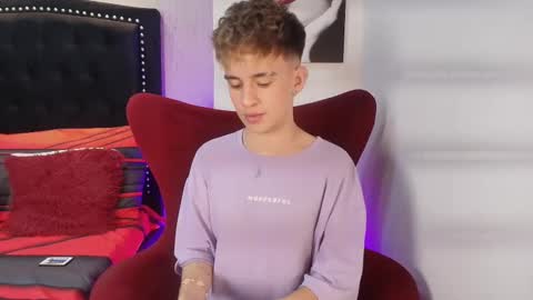 Snapshot of liamwild20 chatting on September 2025 04:36:02 AM liam online show from September 2025 04:36:02 AM