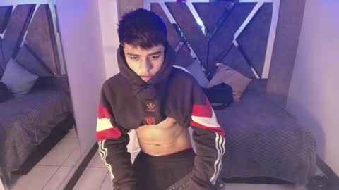 lian online show from September 2025 04:25:02 AM
