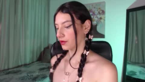 lia online show from February 2025 12:47:02 PM
