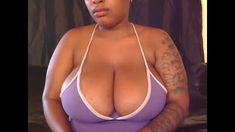 Snapshot of lickabletash98 chatting on December 2024 06:21:02 AM lickabletash98 online show from December 2024 06:21:02 AM