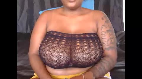 Snapshot of lickabletash98 chatting on January 2025 12:30:02 PM lickabletash98 online show from January 2025 12:30:02 PM