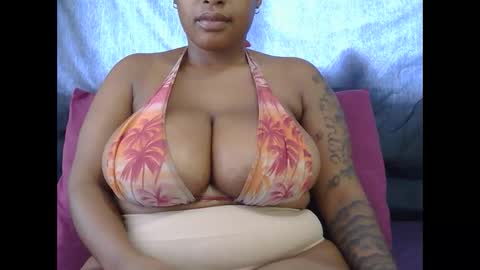 Snapshot of lickabletash98 chatting on January 2025 12:09:01 PM lickabletash98 online show from January 2025 12:09:01 PM
