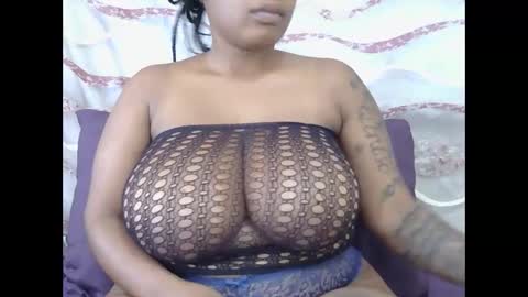 Snapshot of lickabletash98 chatting on January 2025 09:17:01 AM lickabletash98 online show from January 2025 09:17:01 AM