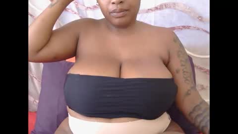 Snapshot of lickabletash98 chatting on February 2025 09:17:02 AM lickabletash98 online show from February 2025 09:17:02 AM