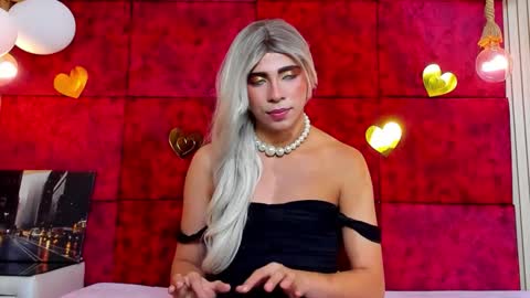 liiacollins online show from December 2025 10:49:02 PM