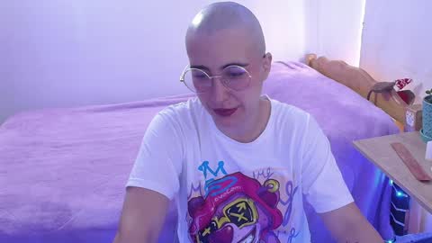 im MIA  -- MY OF is catsito3 online show from December 2024 07:55:01 PM