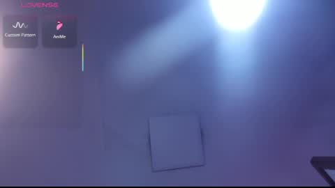 Lili  online show from September 2025 09:59:02 PM