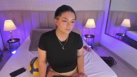 Lili online show from September 2025 12:03:02 AM