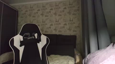 liliawoolf online show from December 2025 07:20:02 PM