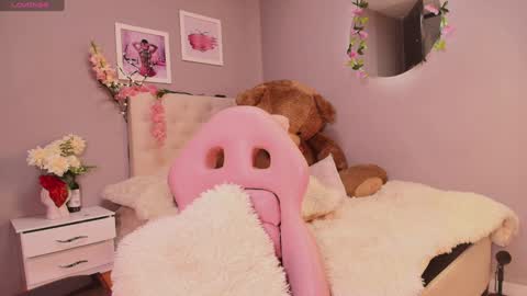 lili online show from January 2025 08:00:01 AM