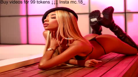 Lili  online show from December 2024 04:17:02 AM