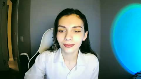 lilirose online show from December 2024 02:38:02 PM