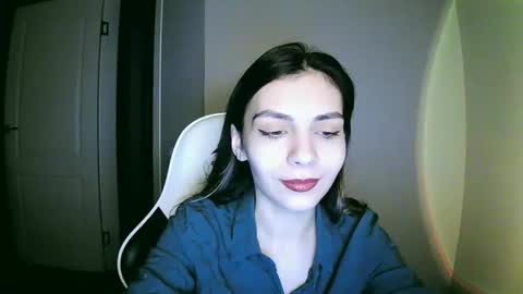 lilirose online show from December 2024 02:28:02 PM