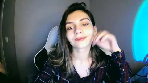 lilirose online show from December 2024 08:36:01 PM