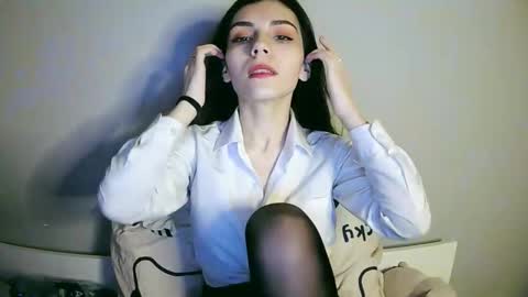 lilirose online show from January 2025 06:57:01 PM