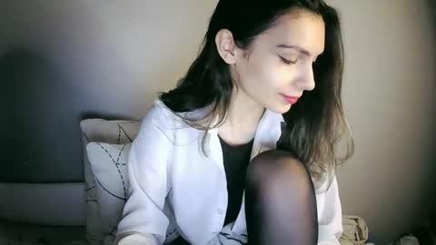 lilirose online show from January 2025 03:43:01 PM