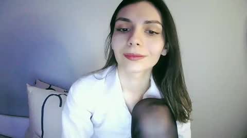 lilirose online show from February 2025 06:16:01 PM