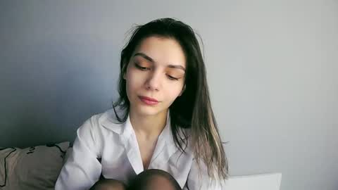 lilirose online show from February 2025 02:06:02 PM