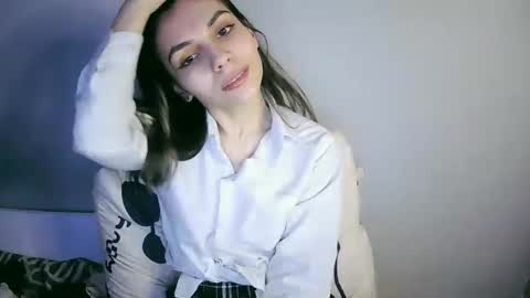 lilirose online show from February 2025 06:04:02 PM