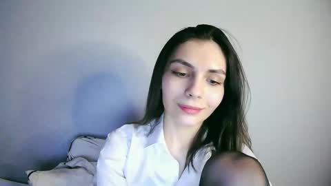 lilirose online show from February 2025 06:20:01 PM