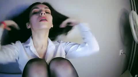lilirose online show from March 2025 06:26:02 PM