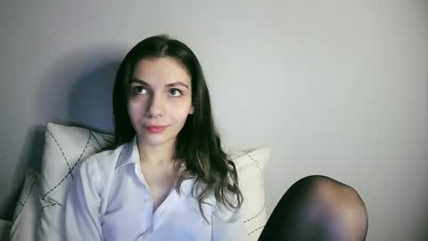 lilirose online show from March 2025 07:05:02 PM