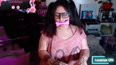 lilith_tyler online show from November 2025 05:28:02 AM