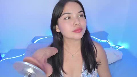 Lilly  online show from March 2025 03:46:02 AM