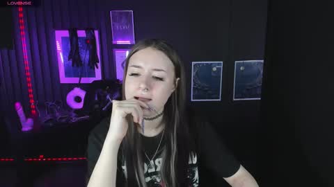 Lily online show from February 2025 07:56:01 AM