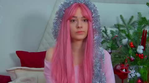 Lily online show from December 2025 10:57:01 AM