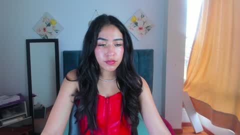 Lili online show from February 2025 06:44:02 PM