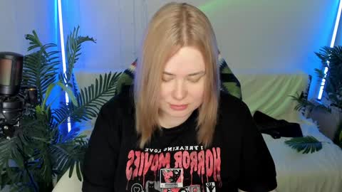 lina_linx online show from February 2025 09:15:02 PM