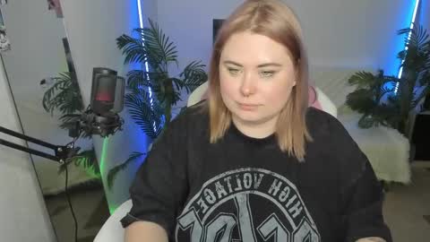lina_linx online show from March 2025 07:34:01 PM