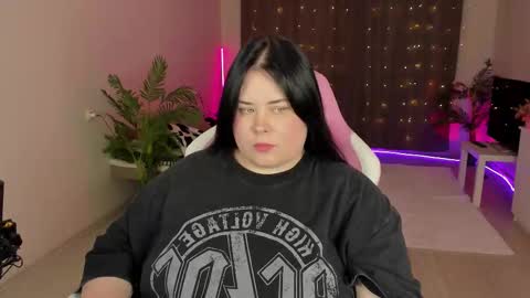 lina_linx online show from September 2025 06:44:02 PM