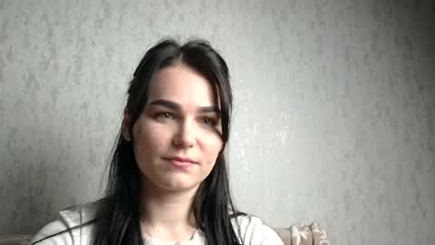 Linda online show from February 2025 07:49:01 PM
