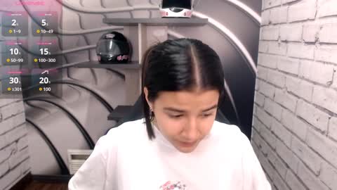 Linda  online show from January 2025 03:43:01 PM