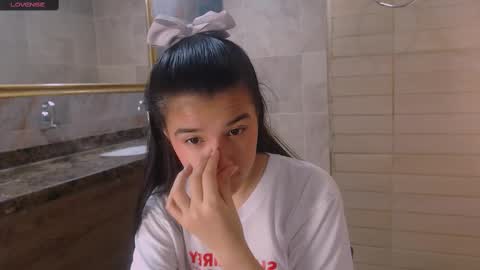 Linda  online show from February 2025 03:14:01 PM