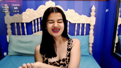 Linda  online show from March 2025 03:40:01 PM