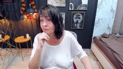 Linda online show from December 2024 08:37:02 AM