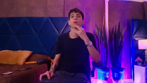 Snapshot of lionfoster chatting on December 2025 08:59:02 PM LION FOSTER online show from December 2025 08:59:02 PM