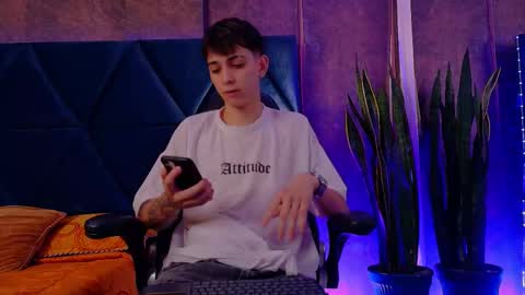 Snapshot of lionfoster chatting on December 2025 09:34:02 PM LION FOSTER online show from December 2025 09:34:02 PM