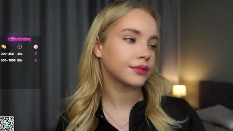 Amelia online show from December 2024 01:08:01 AM