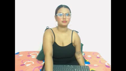 Lipsy online show from December 2024 11:03:01 PM